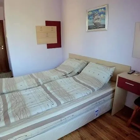 ели Pensjonat *